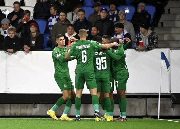 Players of Ludogorets celebrate team s opening goal by Matias Tissera during the UEFA Europa League Group C first leg football match HJK Helsinki vs PFC Ludogorets Razgrad in Helsinki, Finland on October 6, 2022. Helsinki Finland LKFTJK20221006195710GRBQ  Copyright: xEmmixKorhonenx LKFTJK20221006195710GRBQ