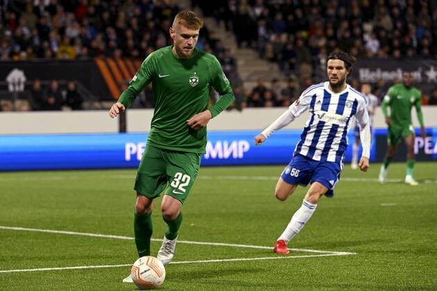 Igor Plastun (L) of Ludogorets vies the ball with Perparim Hetemaj of HJK during the UEFA Europa League Group C first leg football match HJK Helsinki vs PFC Ludogorets Razgrad in Helsinki, Finland on October 6, 2022. Helsinki Finland LKFTJK20221006194948RYSK  Copyright: xEmmixKorhonenx LKFTJK20221006194948RYSK