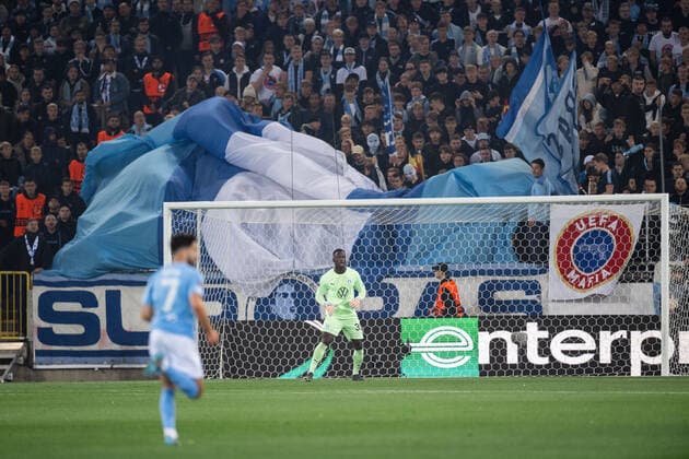 221006 Supporters of Malmö FF during the UEFA Europa League match between Malmö FF and Union Berlin on October 6, 2022 in Malmö Photo Petter Arvidson BILDBYRAN code PA PA0409 football football soccer fotball uefa europa league malmö ff union berlin bbeng,  Copyright: PETTERxARVIDSON BB221006PA053
