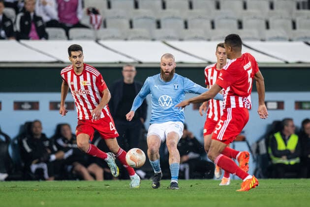 221006 Jo Inge Berget of Malmö FF and Diogo Leite of Union Berlin during the UEFA Europa League match between Malmö FF and Union Berlin on October 6, 2022 in Malmö Photo Petter Arvidson BILDBYRAN code PA PA0409 football football soccer fotball uefa europa league malmö ff union berlin bbeng,  Copyright: PETTERxARVIDSON BB221006PA056