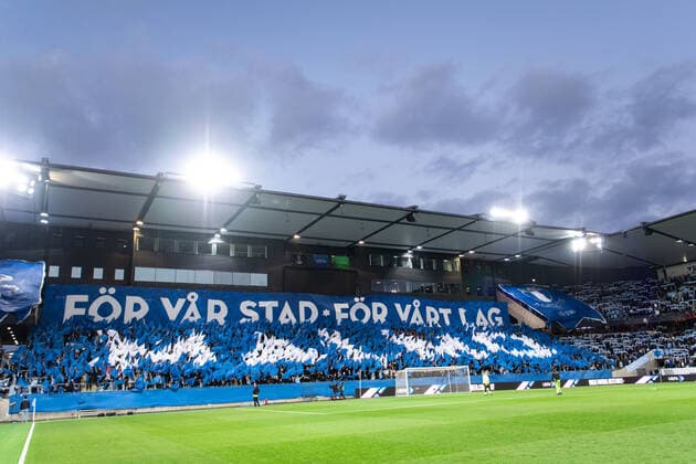 221006 Supporters of Malmö FF ahead of the UEFA Europa League match between Malmö FF and Union Berlin on October 6, 2022 in Malmö Photo Petter Arvidson BILDBYRAN code PA PA0409 football football soccer fotball uefa europa league malmö ff union berlin bbeng,  Copyright: PETTERxARVIDSON BB221006PA064