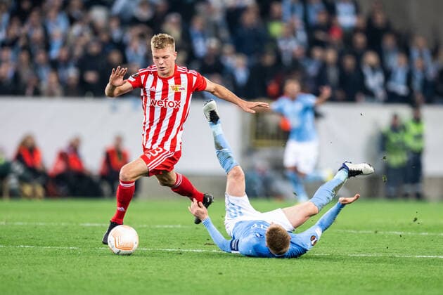 221006 Anders Christiansen of Malmö FF and Andras Schäfer of Union Berlin during the UEFA Europa League match between Malmö FF and Union Berlin on October 6, 2022 in Malmö Photo Petter Arvidson BILDBYRAN code PA PA0409 football football soccer fotball uefa europa league malmö ff union berlin bbeng,  Copyright: PETTERxARVIDSON BB221006PA075