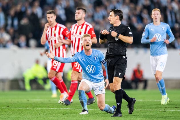 221006 Anders Christiansen of Malmö FF reacts during the UEFA Europa League match between Malmö FF and Union Berlin on October 6, 2022 in Malmö Photo Petter Arvidson BILDBYRAN code PA PA0409 football football soccer fotball uefa europa league malmö ff union berlin bbeng,  Copyright: PETTERxARVIDSON BB221006PA078