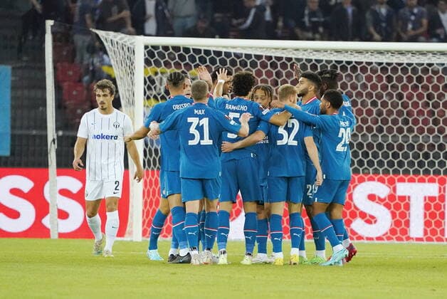 Photo Manuel Geisser 06 10 2022 stadium Letzigrund football season 2022 2023 Europa League group stage FC Zuerich PSV Eindhoven picture goal celebration PSV Eindhoven