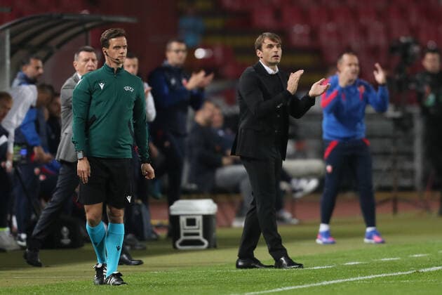 CRVENA ZVEZDA vs FERENCVAROS MILOS MILOJEVIC coach football Crvena zvezda vs Ferencvaros UEFA Europa league Rajko Mitic stadium, Belgrad 06.10.2022. Foto: FOOTBALL, UEFA EUROPA LEAGUE, CRVENA ZVEZDA, RED STAR, FERENCVAROS Belgrade Rajko Mitic stadium Serbia Copyright: xMarkoxMetlas xMNxPressx