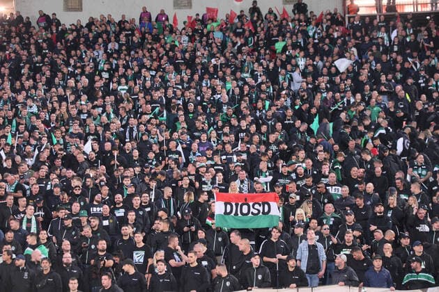 CRVENA ZVEZDA vs FERENCVAROS Supporters Fenrencvaros football Crvena zvezda vs Ferencvaros UEFA Europa league Rajko Mitic stadium, Belgrad 06.10.2022. Foto: FOOTBALL, UEFA EUROPA LEAGUE, CRVENA ZVEZDA, RED STAR, FERENCVAROS Belgrade Rajko Mitic stadium Serbia Copyright: xMarkoxMetlas xMNxPressx
