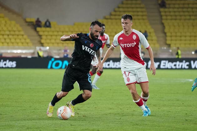 Manolis Siopis (Trabzonspor) - Aleksandr Golovin (AS Monaco) FOOTBALL : AS Monaco vs Trabzonspor - Ligue Europa - Phase de groupe - Monaco - 06 10 2022 NorbertScanella Panoramic 