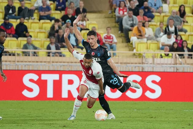Vanderson (AS Monaco) - Enis Bardhi (Trabzonspor) FOOTBALL : AS Monaco vs Trabzonspor - Ligue Europa - Phase de groupe - Monaco - 06 10 2022 NorbertScanella Panoramic 