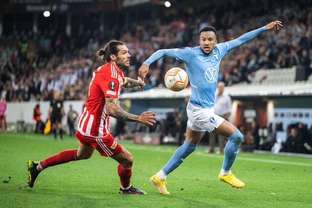221006 Christopher Trimmel of Union Berlin and Martin Olsson of Malmö FF during the UEFA Europa League match between Malmö FF and Union Berlin on October 6, 2022 in Malmö Photo Petter Arvidson BILDBYRAN code PA PA0409 football football soccer fotball uefa europa league malmö ff union berlin bbeng,  Copyright: PETTERxARVIDSON BB221006PA143