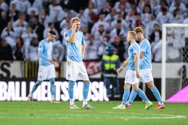 221006 Ola Toivonen of Malmö FF looks dejected after the UEFA Europa League match between Malmö FF and Union Berlin on October 6, 2022 in Malmö Photo Petter Arvidson BILDBYRAN code PA PA0409 football football soccer fotball uefa europa league malmö ff union berlin bbeng depp,  Copyright: PETTERxARVIDSON BB221006PA153