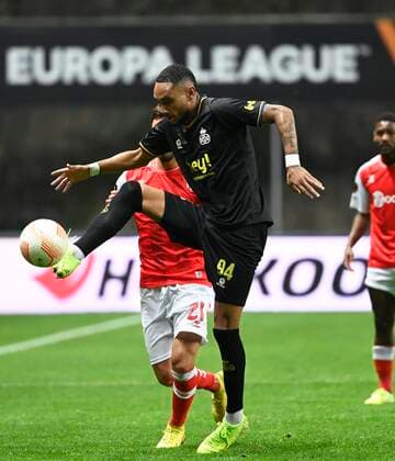 BRAGA, PORTUGAL - OCTOBER 06 : Lapoussin Loic forward of Union St-Gilloise during Uefa Europa league match between SC Braga and Union St-Gilloise on October 6, 2022 in Estadio Municipal de Braga Braga, Portugal, 6 10 2022 ( SC Braga v Union St-Gilloise : Uefa Europa league PhotoNews Panoramic 