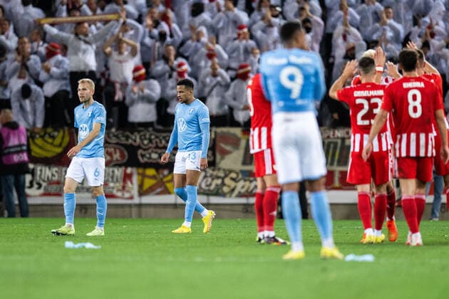 221006 Oscar Lewicki and Martin Olsson of Malmö FF looks dejected after the UEFA Europa League match between Malmö FF and Union Berlin on October 6, 2022 in Malmö Photo Petter Arvidson BILDBYRAN code PA PA0409 football football soccer fotball uefa europa league malmö ff union berlin bbeng depp,  Copyright: PETTERxARVIDSON BB221006PA164