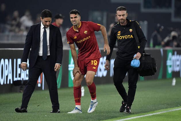 Injury of Mehmet Zeki Celik of AS Roma during the Europa League Group C football match between AS Roma and Real Betis Balompie at Olimpico stadium in Roma (Italy), October 6th, 2022. Photo Andrea Staccioli Insidefoto andreaxstaccioli