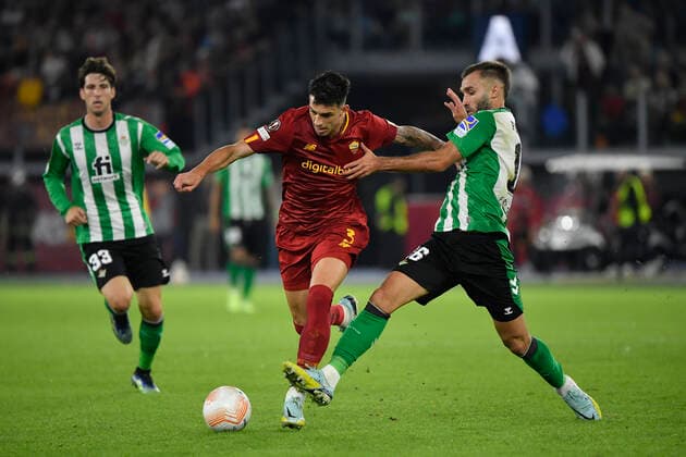 Roger Ibanez of AS Roma and German Pezzella of Real Betis Balompie during the Europa League Group C football match between AS Roma and Real Betis Balompie at Olimpico stadium in Roma (Italy), October 6th, 2022. Photo Andrea Staccioli Insidefoto andreaxstaccioli