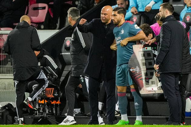 UEFA Europa League: FC Midtjylland v Feyenoord Herning - Feyenoord coach Arne Slot, Alireza Jahanbakhsh of Feyenoord during the match between FC Midtjylland v Feyenoord at MCH Arena on 6 October 2022 in Herning, Denmark. Copyright: xTomxBodex