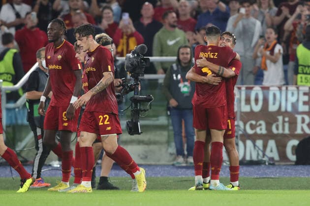 ROME, Italy - 06.10.2022: Paulo Dybala (AS ROMA) score penalty and celebrates during the UEFA Europe League group C match between AS Roma and Real Betis Seville at the Olympic Stadium on October 10, 2022 in Rome, Italy.  Copyright: xMarcoxIacobuccix xipa-agency.netx xMarcoxIacobuccix 0