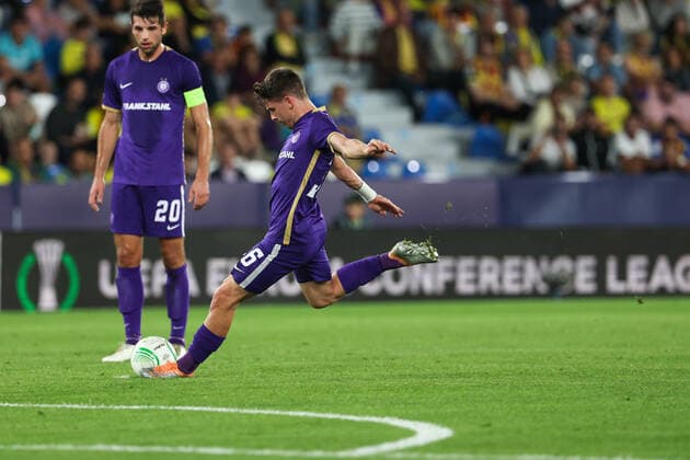 SOCCER - UEFA ECL, Villarreal vs A.Wien VILLARREAL,SPAIN,06.OCT.22 - SOCCER - UEFA Europa Conference League, Villarreal CF vs FK Austria Wien. Image shows Dominik Fitz (A.Wien).  GEPAxpictures xArminxRauthner