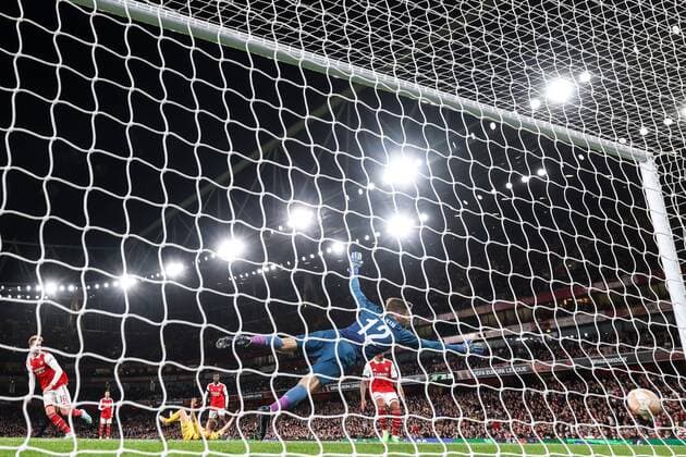 Mandatory Credit: Photo by Simon Dael Shutterstock (13442648ae) Rob Holding of Arsenal scoring a goal (2-0) Arsenal v Bodo Glimt, UEFA Europa League, Group A, Football, Emirates Stadium, London, UK - 06 Oct 2022 EDITORIAL USE ONLY No use with unauthorised audio, video, data, fixture lists, club league logos or live services. Online in-match use limited to 120 images, no video emulation. No use in betting, games or single club league player publications. Arsenal v Bodo Glimt, UEFA Europa League, Group A, Football, Emirates Stadium, London, UK - 06 Oct 2022 EDITORIAL USE ONLY No use with unauthorised audio, video, data, fixture lists, club league logos or live services. Online in-match use limited to 120 images, no video emulation. No use in betting, games or single club league player publications. Copyright: xSimonxDael Shutterstockx 13442648ae