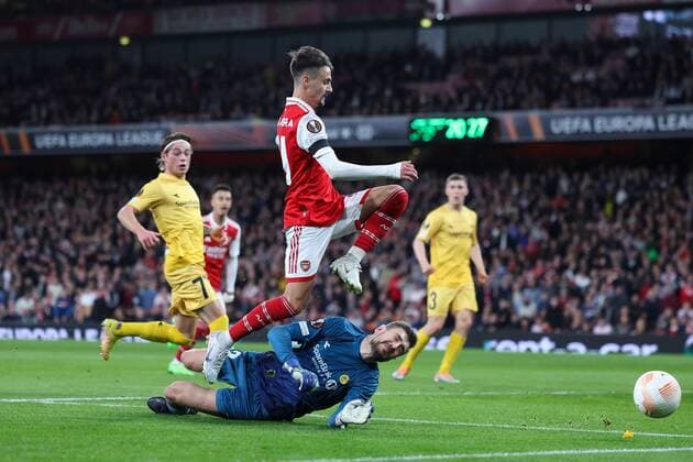 Mandatory Credit: Photo by Simon Dael Shutterstock (13442648aa) Fábio Vieira of Arsenal rids the challenge of Nikita Khaikin of Bodø Glimt Arsenal v Bodo Glimt, UEFA Europa League, Group A, Football, Emirates Stadium, London, UK - 06 Oct 2022 EDITORIAL USE ONLY No use with unauthorised audio, video, data, fixture lists, club league logos or live services. Online in-match use limited to 120 images, no video emulation. No use in betting, games or single club league player publications. Arsenal v Bodo Glimt, UEFA Europa League, Group A, Football, Emirates Stadium, London, UK - 06 Oct 2022 EDITORIAL USE ONLY No use with unauthorised audio, video, data, fixture lists, club league logos or live services. Online in-match use limited to 120 images, no video emulation. No use in betting, games or single club league player publications. Copyright: xSimonxDael Shutterstockx 13442648aa