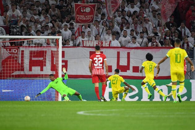 Soccer Europa League group stage match 03 22 23 SC Freiburg vs FC Nantes 06 10 2022 Goal to 1 0 for SC Freiburg by Daniel Kofi Kyereh SC Freiburg 11 Soccer Europa League group stage match 03 SC Freiburg vs FC Nantes on Thursday, October 06, 2022 at Europa Park Stadium in Freiburg im Breisgau, Germany Copyright: xBEAUTIFULxSPORTS GerdxGruendlx
