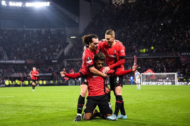 Fußball, EL, Stade Rennes - Dynamo Kiew Joie des joueurs de Rennes apres le but de DÃ sirÃ DOUE ( 33 - Rennes ) - FOOTBALL : Rennes vs Dynamo Kiev - Ligue Europa - 06 10 2022 FedericoPestellini Panoramic 