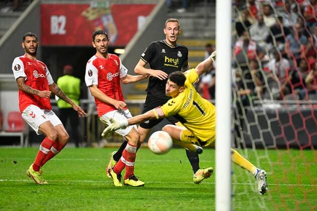 BRAGA, PORTUGAL - OCTOBER 06 : Gustav Nilsson celebrates after scoring during Uefa Europa league match between SC Braga and Union St-Gilloise on October 6, 2022 in Estadio Municipal de Braga Braga, Portugal, 6 10 2022 ( SC Braga v Union St-Gilloise : Uefa Europa league PhotoNews Panoramic 