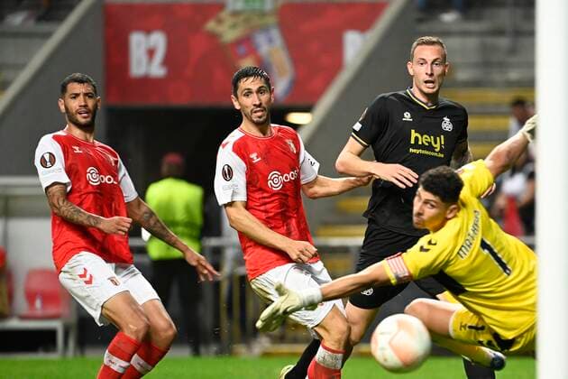 BRAGA, PORTUGAL - OCTOBER 06 : Gustav Nilsson celebrates after scoring during Uefa Europa league match between SC Braga and Union St-Gilloise on October 6, 2022 in Estadio Municipal de Braga Braga, Portugal, 6 10 2022 ( SC Braga v Union St-Gilloise : Uefa Europa league PhotoNews Panoramic 