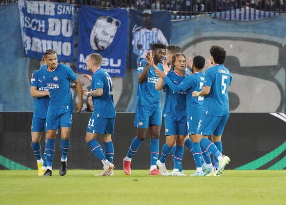 Photo Manuel Geisser 06 10 2022 stadium Letzigrund football season 2022 2023 Europa League group stage FC Zuerich PSV Eindhoven picture JUbel goal celebration PSV Eindhoven action single image
