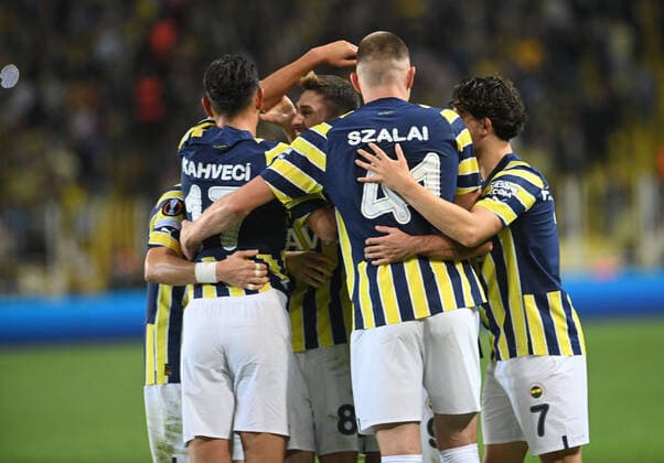 Fenerbahce players celebrates for their second goal during the UEFA Europa League group B match between Fenerbahce and AEK Larnaca at Ulker Sukru Saracoglu Stadium in Istanbul, Turkey on October 6, 2022. ( Photo by Seskimphoto ) Fenerbahce v AEK Larnaca - UEFA Europa League Match 