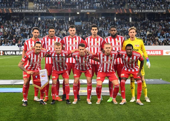 Football, men, season 2022 2023, Europa League, Malmö FF 1 FC Union Berlin 0 1, group stage, group D, matchday 3 , team photo Union, hiten v l Rani Khedira, Danilho Doekhi, Robin Knoche, Diogo Leite, Jordan Siebatcheu, goalkeeper Frederik Rönnow 1 FC Union , front v l Christopher Trimmel with pennant, Andras Schäfer, Janik Haberer, Julian Ryerson and Sheraldo Becker all 1 FC Union , 06 10 2022, Copyright: xMatthiasxKochx