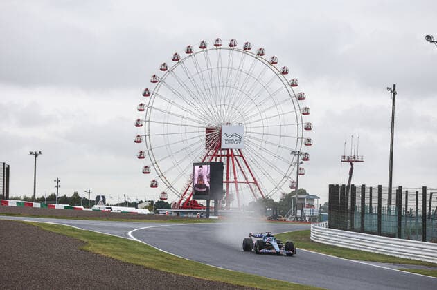 14 ALONSO Fernando (spa), Alpine F1 Team A522, action during the Formula 1 Honda Japanese Grand Prix 2022, 18th round of the 2022 FIA Formula One World Championship, WM, Weltmeisterschaft from October 7 to 9, 2022 on the Suzuka International Racing Course, in Suzuka, Mie Prefecture, Japan - F1 - JAPANESE GRAND PRIX 2022 DPPI Panoramic  AV6_7341