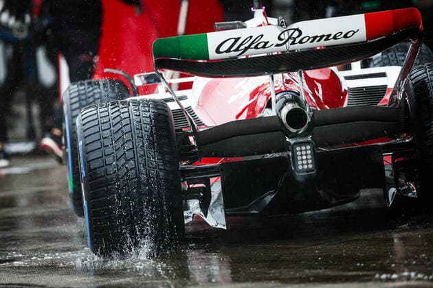 77 BOTTAS Valtteri (fin), Alfa Romeo F1 Team ORLEN C42, action during the Formula 1 Honda Japanese Grand Prix 2022, 18th round of the 2022 FIA Formula One World Championship, WM, Weltmeisterschaft from Octobre 7 to 9, 2022 on the Suzuka International Racing Course, in Suzuka, Mie Prefecture, Japan - F1 - JAPANESE GRAND PRIX 2022 DPPI Panoramic  20221007_GOOD9181