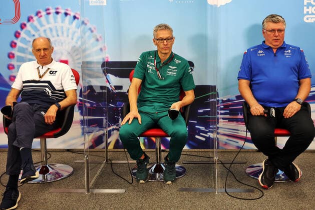 From left to right: Franz Tost (AUT) AlphaTauri Team Principal; Mike Krack (LUX) Aston Martin F1 Team, Team Principal; and Otmar Szafnauer (USA) Alpine F1 Team, Team Principal, portrait, in the FIA press conference, PK, Pressekonferenz during the Formula 1 Honda Japense Grand Prix 2022, 18th round of the 2022 FIA Formula One World Championship, WM, Weltmeisterschaft from Octobre 7 to 9, 2022 on the Suzuka International Racing Course, in Suzuka, Mie Prefecture, Japan - F1 - JAPANESE GRAND PRIX 2022 DPPI Panoramic  JAPAN_PRESS_CONF_SATURDAY_01