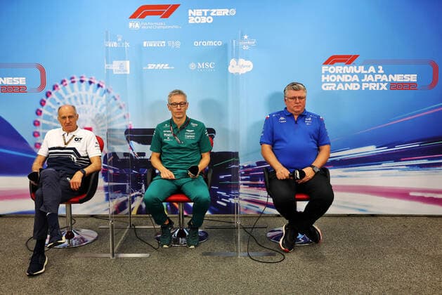 From left to right: Franz Tost (AUT) AlphaTauri Team Principal; Mike Krack (LUX) Aston Martin F1 Team, Team Principal; and Otmar Szafnauer (USA) Alpine F1 Team, Team Principal, portrait, in the FIA press conference, PK, Pressekonferenz during the Formula 1 Honda Japense Grand Prix 2022, 18th round of the 2022 FIA Formula One World Championship, WM, Weltmeisterschaft from Octobre 7 to 9, 2022 on the Suzuka International Racing Course, in Suzuka, Mie Prefecture, Japan - F1 - JAPANESE GRAND PRIX 2022 DPPI Panoramic  JAPAN_PRESS_CONF_SATURDAY_02