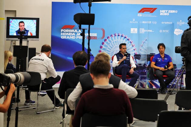 From left to right: Dave Robson (GBR) Williams Racing Head of Vehicle Performance and Ayao Komatsu (JPN) Haas F1 Team Race Engineer, portrait, in the FIA press conference, PK, Pressekonferenz during the Formula 1 Honda Japense Grand Prix 2022, 18th round of the 2022 FIA Formula One World Championship, WM, Weltmeisterschaft from Octobre 7 to 9, 2022 on the Suzuka International Racing Course, in Suzuka, Mie Prefecture, Japan - F1 - JAPANESE GRAND PRIX 2022 DPPI Panoramic  JAPAN_PRESS_CONF_SATURDAY_34