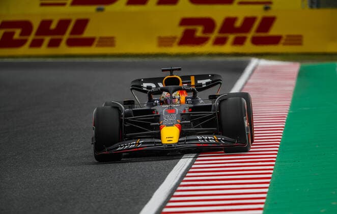 01 VERSTAPPEN Max (nld), Red Bull Racing RB18, action during the Formula 1 Honda Japense Grand Prix 2022, 18th round of the 2022 FIA Formula One World Championship, WM, Weltmeisterschaft from Octobre 7 to 9, 2022 on the Suzuka International Racing Course, in Suzuka, Mie Prefecture, Japan - F1 - JAPANESE GRAND PRIX 2022 DPPI Panoramic  _V2_6432