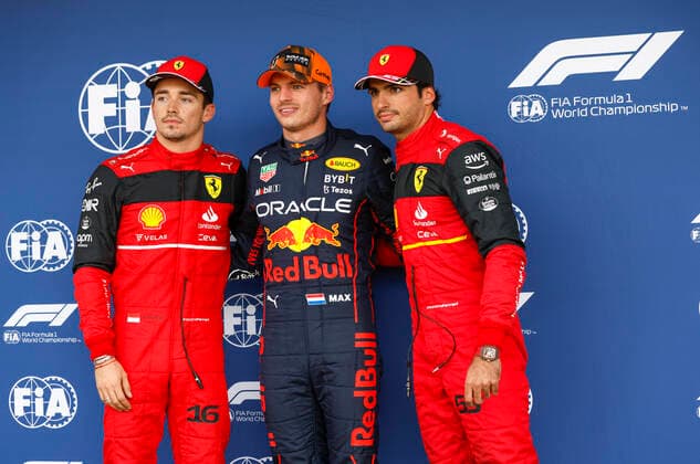 16 Charles Leclerc MCO, Scuderia Ferrari , 1 Max Verstappen NLD, Oracle Red Bull Racing , 55 Carlos Sainz ESP, Scuderia Ferrari , F1 Grand Prix of Japan at Suzuka International Racing Course on October 8, 2022 in Suzuka, Japan Photo by HOCH ZWEI Suzuka Japan