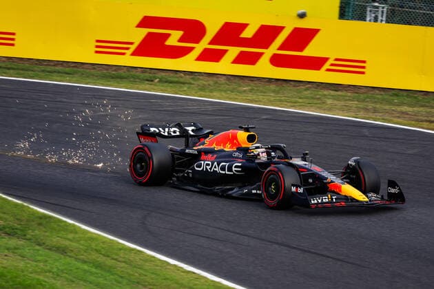 01 VERSTAPPEN Max (nld), Red Bull Racing RB18, action during the Formula 1 Honda Japanese Grand Prix 2022, 18th round of the 2022 FIA Formula One World Championship, WM, Weltmeisterschaft from Octobre 7 to 9, 2022 on the Suzuka International Racing Course, in Suzuka, Mie Prefecture, Japan - F1 - JAPANESE GRAND PRIX 2022 DPPI Panoramic  20221008_GOOD2600