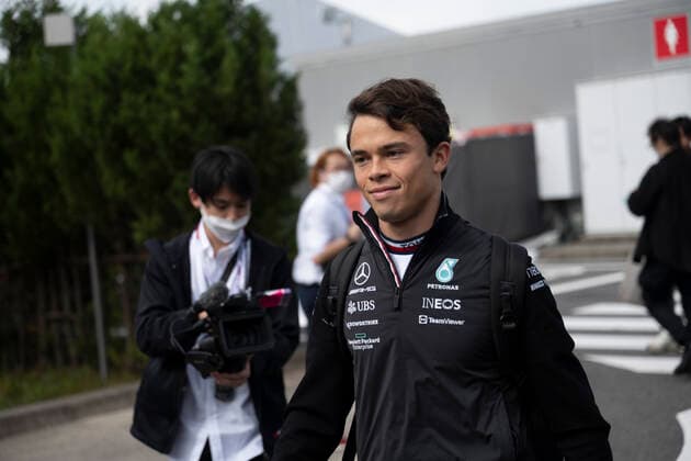 October 8, 2022, Suzuka, Mie, Japan: October 8, 2022: Suzuka Circuit, Mie Prefecture, JAPAN: NYCK DE VRIES, recently announced as a new full time driver next year for AlphaTauri, arrives at Qualifying Day for the Formula 1 Honda Japanese Grand Prix. Max Verstappen of Red Bull Racing qualified in pole position. Motorsports. Suzuka Japan - ZUMAb177 20221008_zap_b177_059 Copyright: xTaidghxBarronx