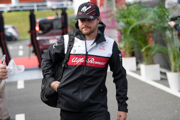 October 8, 2022, Suzuka, Mie, Japan: October 8, 2022: Suzuka Circuit, Mie Prefecture, JAPAN: VALTTERI BOTTAS of Alfa Romeo 77 arrives at Qualifying Day for the Formula 1 Honda Japanese Grand Prix. Max Verstappen of Red Bull Racing qualified in pole position. Motorsports. Suzuka Japan - ZUMAb177 20221008_zap_b177_070 Copyright: xTaidghxBarronx