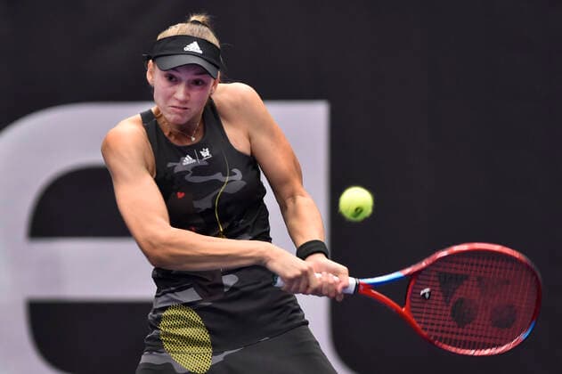 Elena Rybakina of Kazakhstan in action during the WTA, Tennis Damen Agel Open 2022 women s tennis tournament match against Barbora Krejcikova of Czech Republic, on October 8, 2022, in Ostrava, Czech Republic. (CTKxPhoto JaroslavxOzana) CTKPhotoP2022100803486  JAO 03