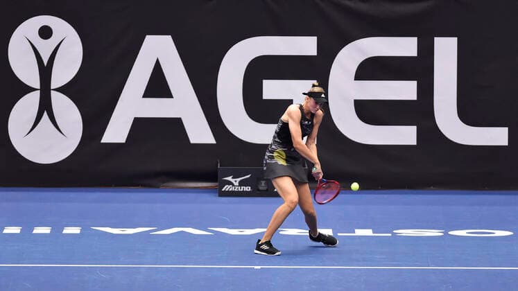 Elena Rybakina of Kazakhstan in action during the WTA, Tennis Damen Agel Open 2022 women s tennis tournament match against Barbora Krejcikova of Czech Republic, on October 8, 2022, in Ostrava, Czech Republic. (CTKxPhoto JaroslavxOzana) CTKPhotoP2022100803490  JAO 05