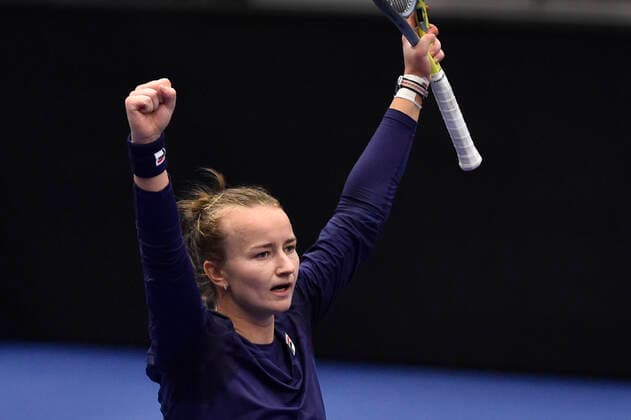 Barbora Krejcikova of Czech Republic celebrates winning the WTA, Tennis Damen Agel Open 2022 women s tennis tournament match against Elena Rybakina of Kazakhstan, on October 8, 2022, in Ostrava, Czech Republic. (CTKxPhoto JaroslavxOzana) CTKPhotoP2022100804242  JAO 23