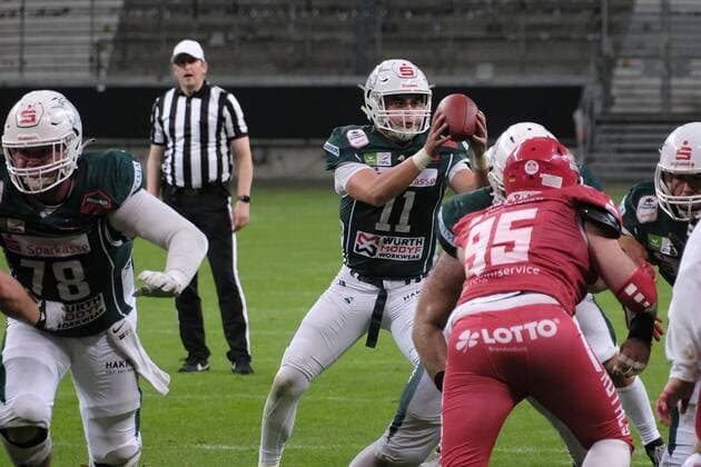 08 10 2022 xkhx Frankfurt am Main, Deutsche Bank Park, German Football League GFL Erima German Bowl XLIII Final Potsdam Royals Schwäbisch Hall Unicorns Hennessey Reilly 11, Schwäbisch Hall Unicorns