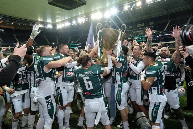 08 10 2022 xkhx Frankfurt am Main, Deutsche Bank Park, German Football League GFL Erima German Bowl XLIII Final Potsdam Royals Schwäbisch Hall Unicorns jubilation among the winners Schwäbisch Hall Unicorns