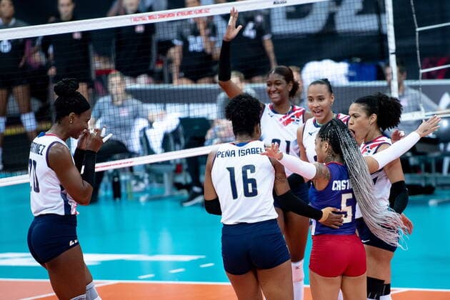 LODZ. 08.10.2022 MISTRZOSTWA SWIATA W SIATKOWCE KOBIET MECZ : DOMINIKANA - KANADA --- FIVB VOLLEYBALL WOMEN World Championship, WM, Weltmeisterschaft 2022 MATCH: DOMINICAN REPUBLIC - CANADA N Z REPREZENTACJA DOMINIKANY TEAM DOMINICAN REPUBLIC JINEIRY MARTINEZ PAOLA YONKAIRA PENA ISABEL FOT. PAWEL PIOTROWSKI 400mm.pl NEWSPIX.PL --- Newspix.pl POLAND OUT!  20221008__PAP026