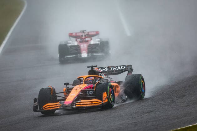 03 RICCIARDO Daniel (aus), McLaren F1 Team MCL36, action during the Formula 1 Honda Japanese Grand Prix 2022, 18th round of the 2022 FIA Formula One World Championship, WM, Weltmeisterschaft from Octobre 7 to 9, 2022 on the Suzuka International Racing Course, in Suzuka, Mie Prefecture, Japan - F1 - JAPANESE GRAND PRIX 2022 - RACE DPPI Panoramic  20221009_GOOD3405