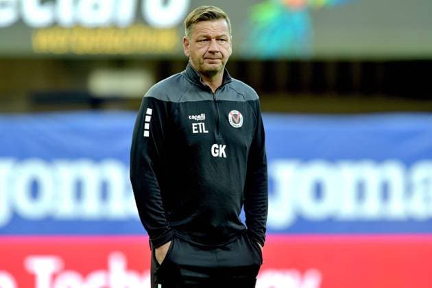 07 10 2022 pmk NF137364 football men 3 league season 2022 2023 home deluxe arena paderborn corona matchday SC Verl FC Viktoria Koeln Georg KOCH goalkeeper coach Viktoria Koeln