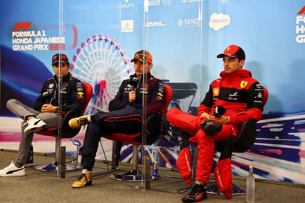 From left to right: Sergio Perez (MEX) Red Bull Racing, Max Verstappen (NLD) Red Bull Racing and Charles Leclerc (MON) Ferrari, portrait in the post race FIA press conference, PK, Pressekonferenz during the Formula 1 Honda Japanese Grand Prix 2022, 18th round of the 2022 FIA Formula One World Championship, WM, Weltmeisterschaft from Octobre 7 to 9, 2022 on the Suzuka International Racing Course, in Suzuka, Mie Prefecture, Japan - F1 - JAPANESE GRAND PRIX 2022 - RACE DPPI Panoramic  JAPAN_SUNDAY_FIA_PRESS_CONF_01