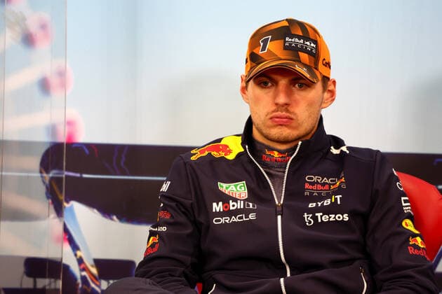 VERSTAPPEN Max (ned), Red Bull Racing RB18, portrait race winner and World Champion in the post race FIA press conference, PK, Pressekonferenz in the post race FIA Press Conference during the Formula 1 Honda Japanese Grand Prix 2022, 18th round of the 2022 FIA Formula One World Championship, WM, Weltmeisterschaft from Octobre 7 to 9, 2022 on the Suzuka International Racing Course, in Suzuka, Mie Prefecture, Japan - F1 - JAPANESE GRAND PRIX 2022 - RACE DPPI Panoramic  JAPAN_SUNDAY_FIA_PRESS_CONF_18